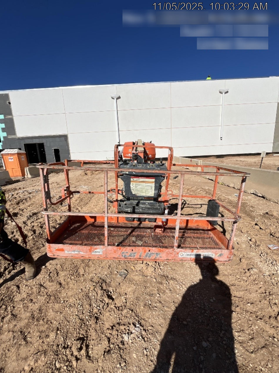 2021 JLG 660SJ