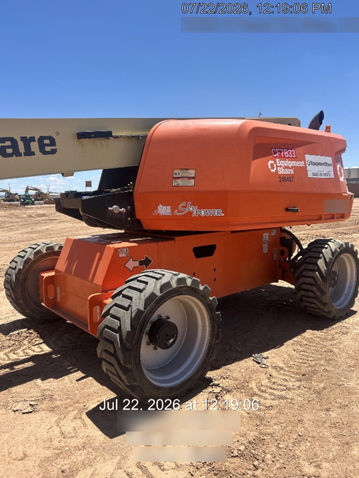2022 JLG 660SJ