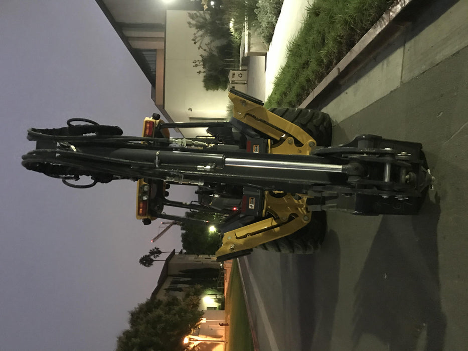 2020 JOHN DEERE 310LEP - Extendable Stick