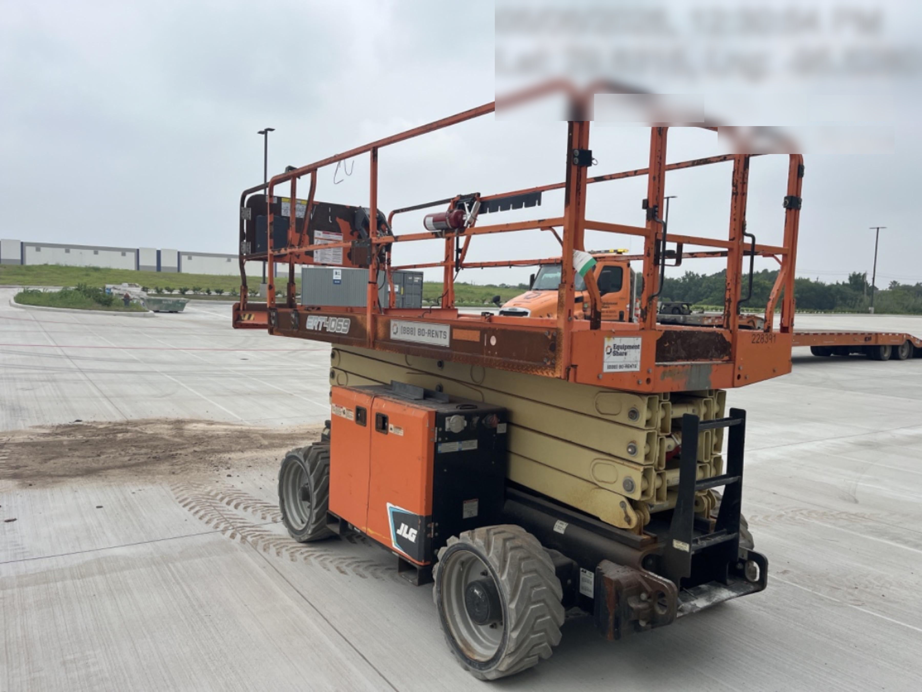 2022 JLG ERT4069