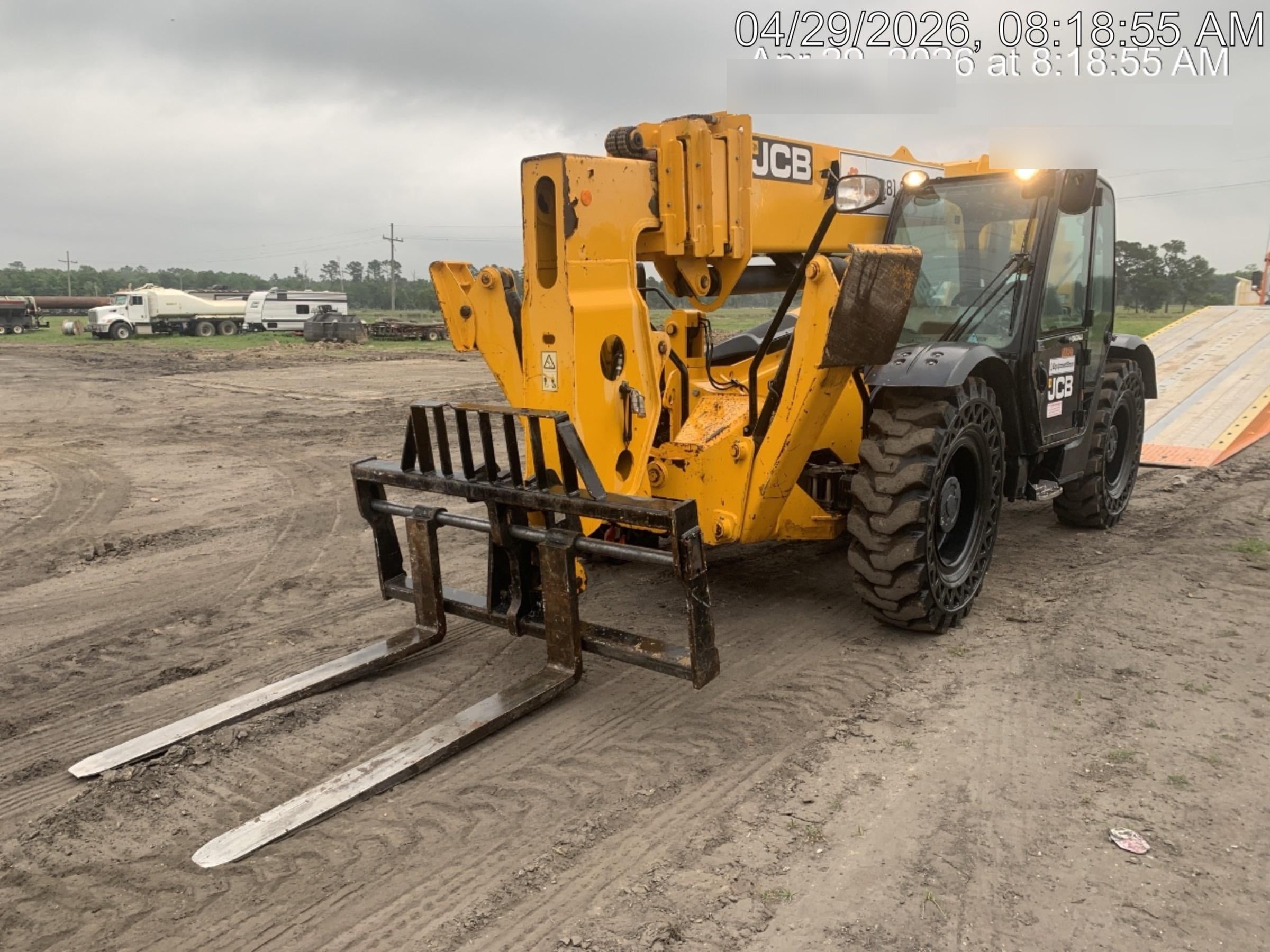 2021 JCB 512-56