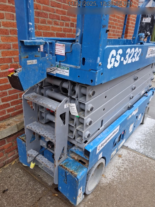 2019 Genie GS-3232 Standard Options