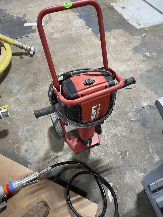 2019 HILTI TE 3000-AVR