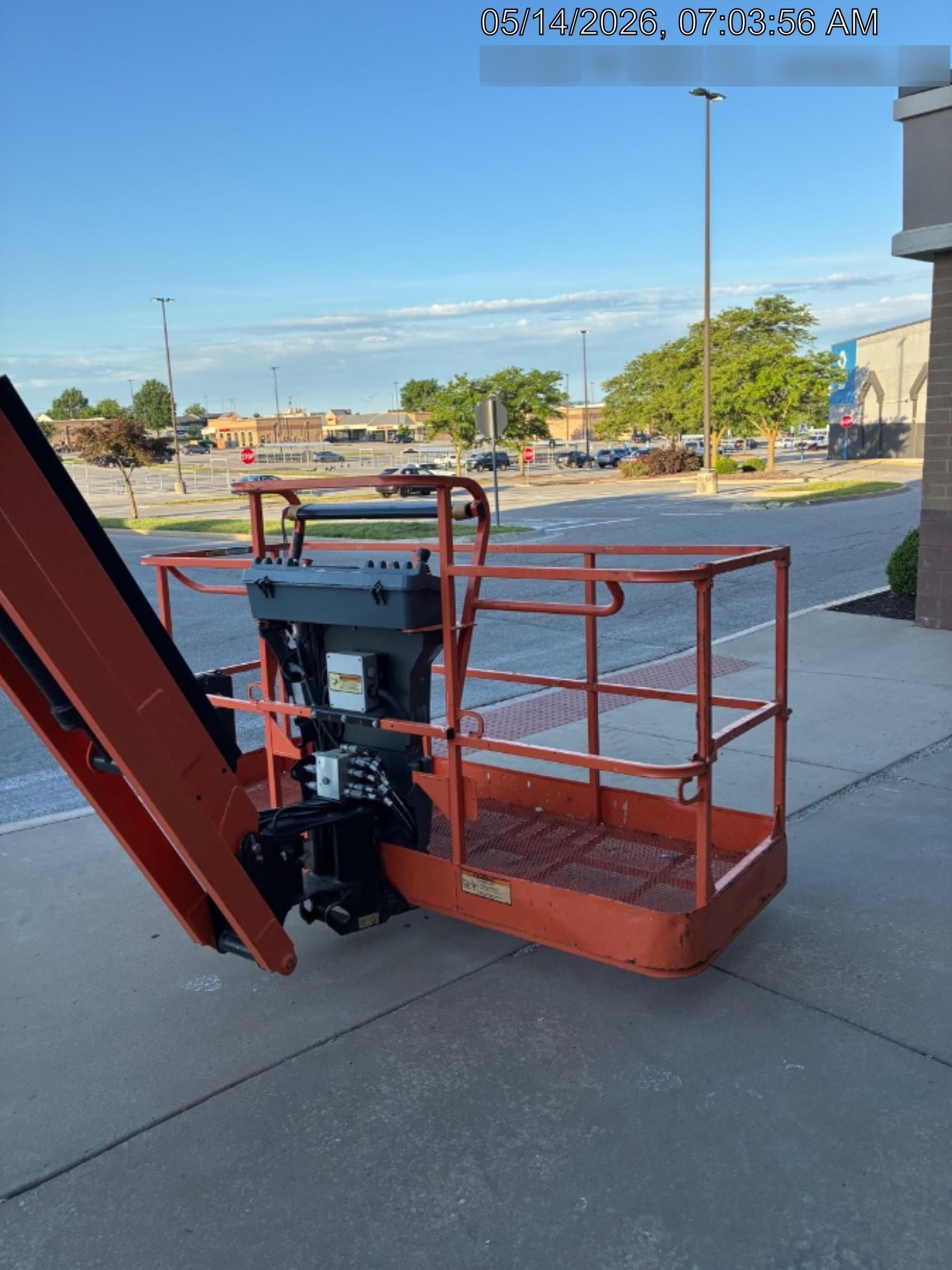 2018 JLG 600AJ