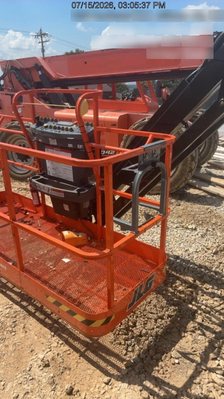 2025 JLG 660SJ