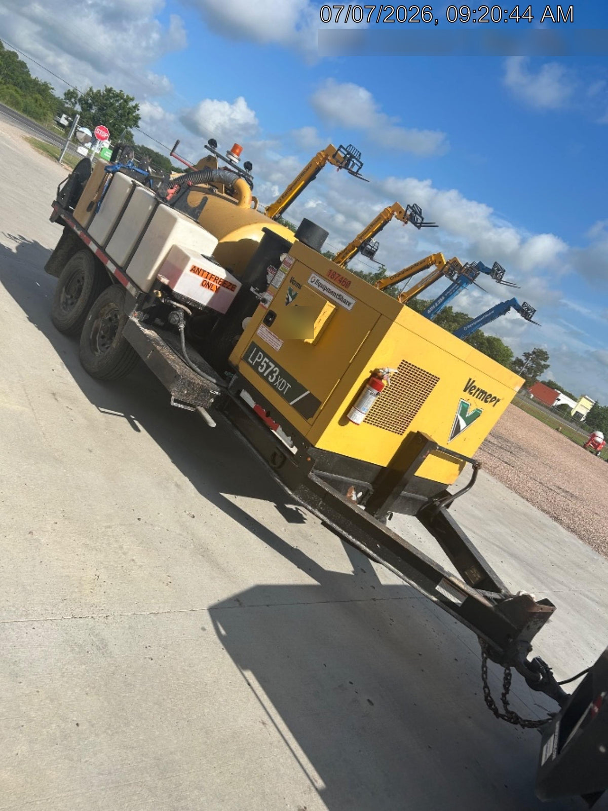 2021 VAC-TRON LP573XDT