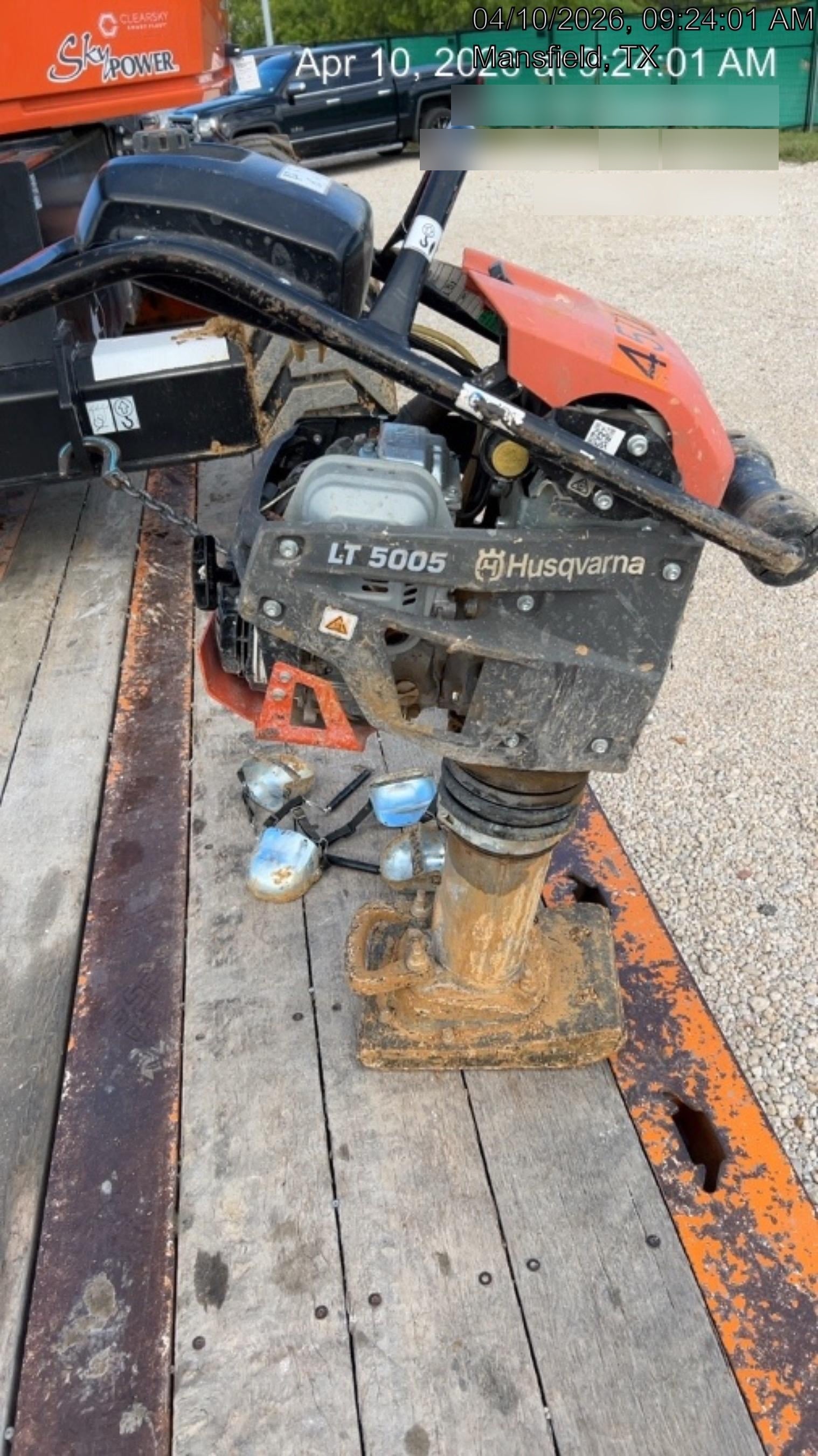 2024 HUSQVARNA LT5005