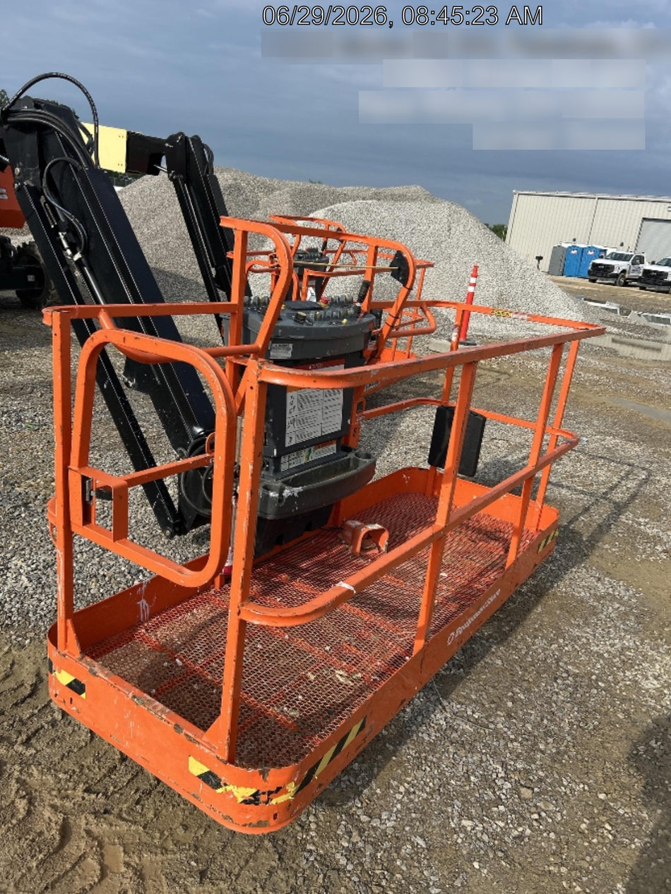 2024 JLG 660SJ