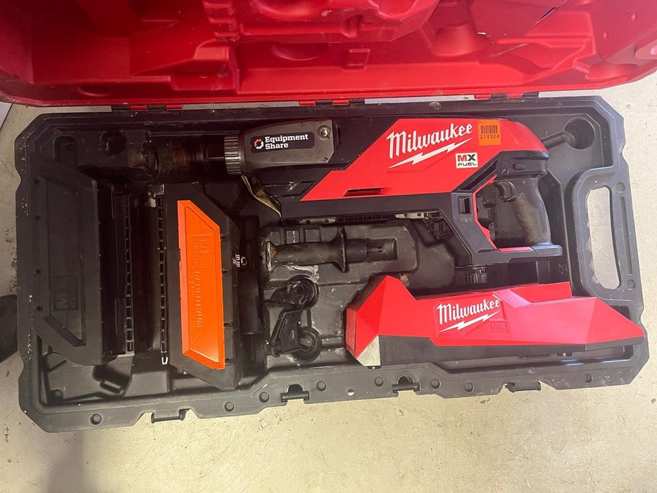 2022 MILWAUKEE MXF301-2CXS