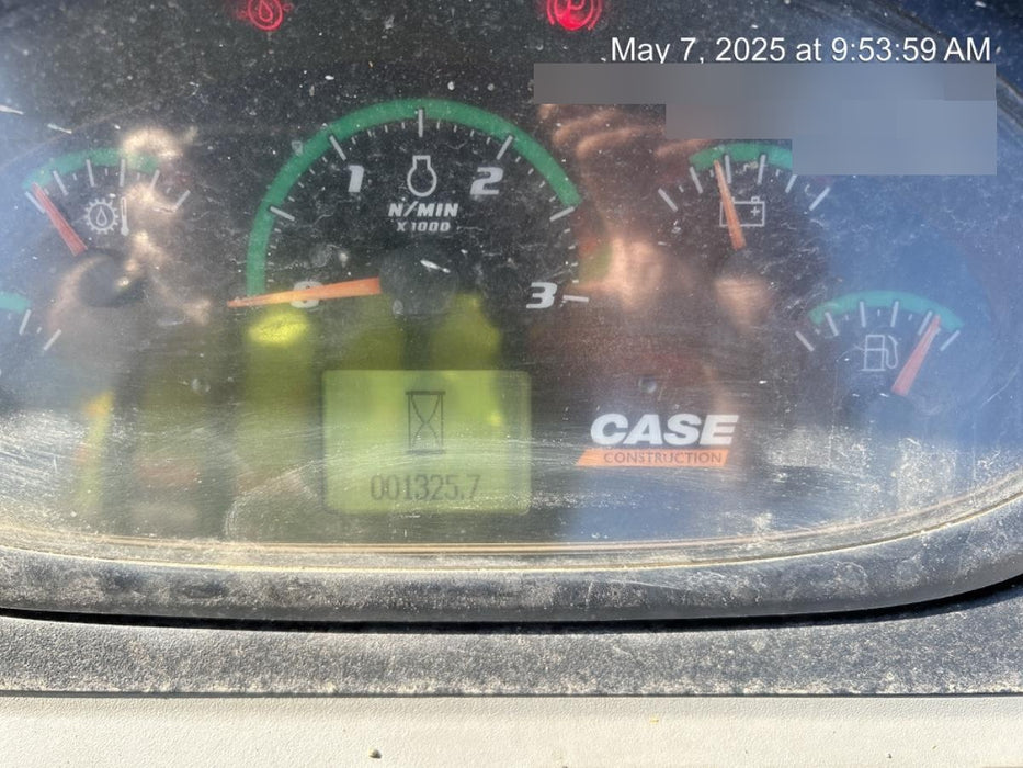 2019 Case 570N EP Canopy, 4WD, GP Front Bucket, Dual Tilt Cylinder, 84" Box Blade w/ Scarifier, Wheel Weights, Beacon