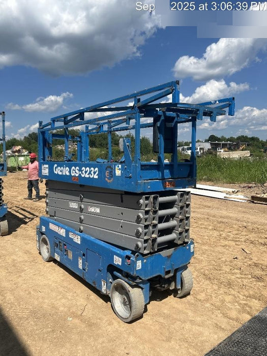 2017 Genie GS-3232 Standard