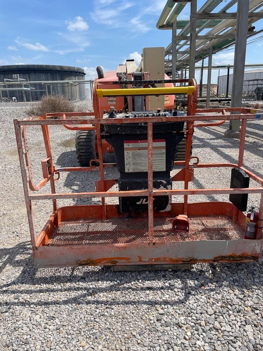 2019 JLG 450AJ