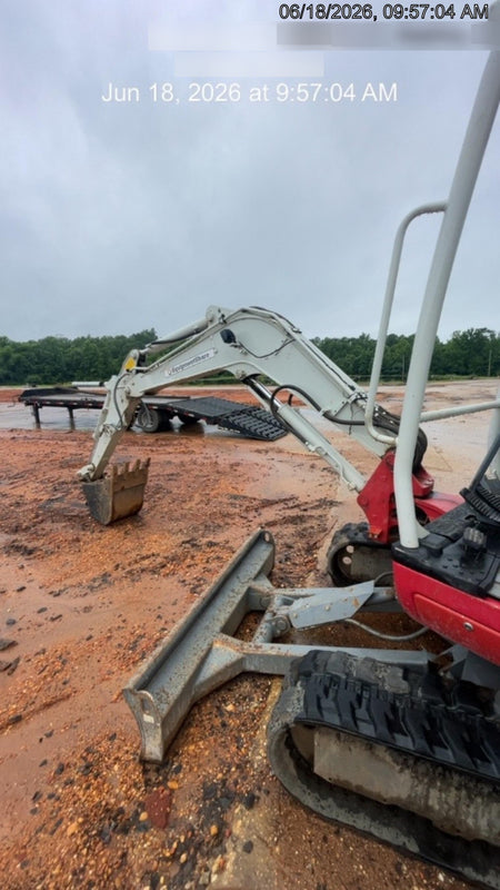 2022 TAKEUCHI TB235-2R