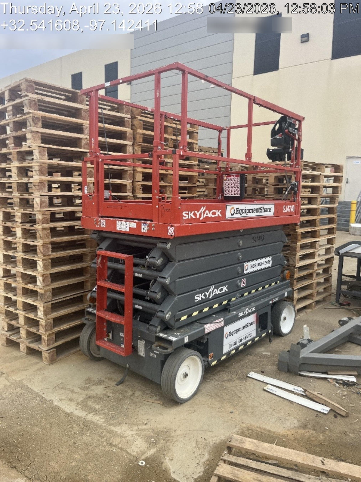 2023 SKYJACK SJ4740