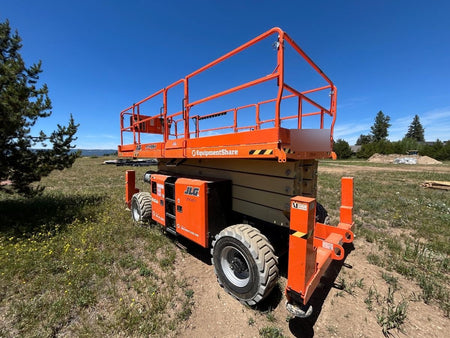 2023 JLG RT4394