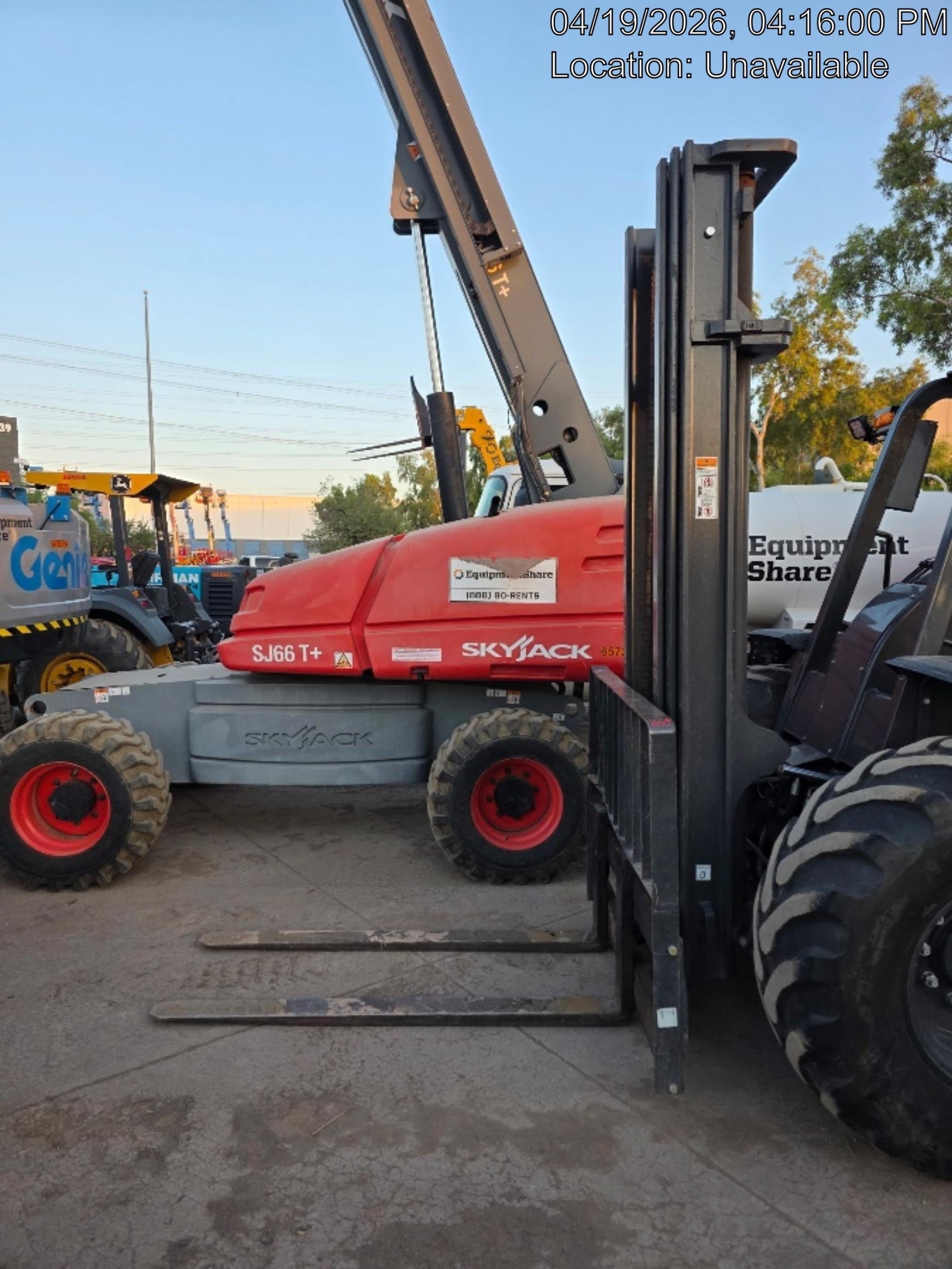 2023 CASE 588H