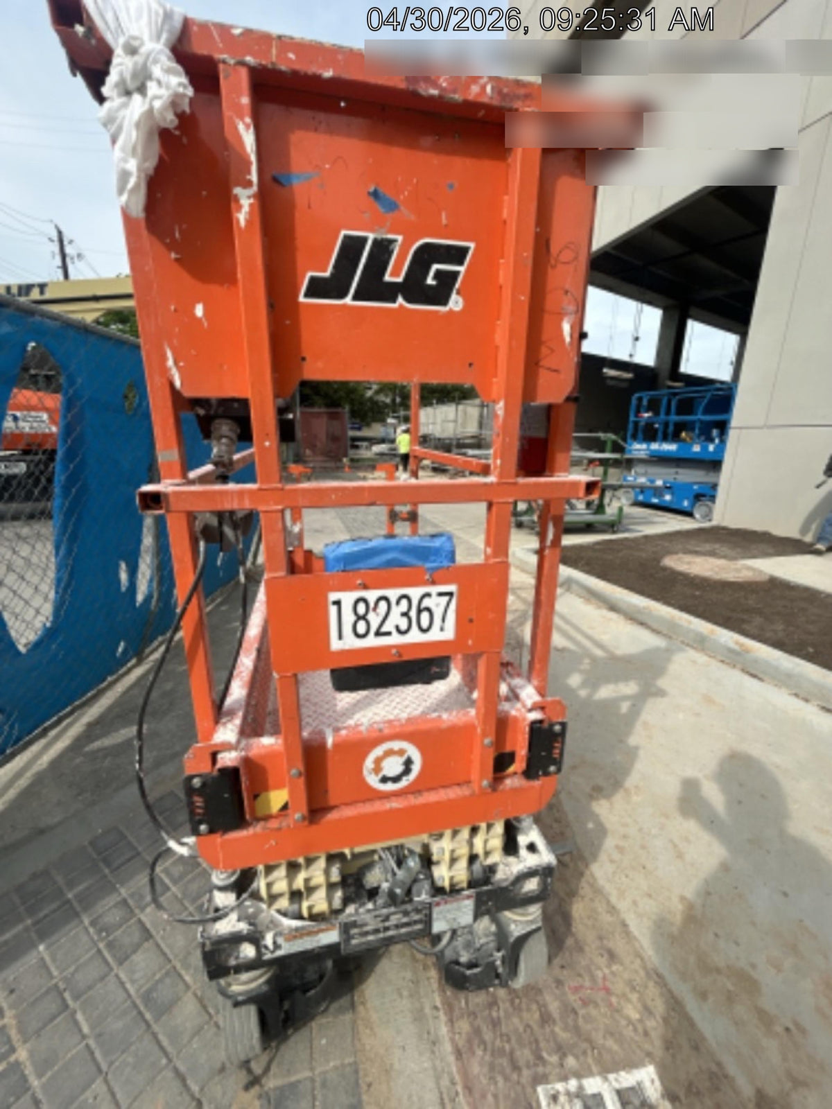 2021 JLG ES1330L