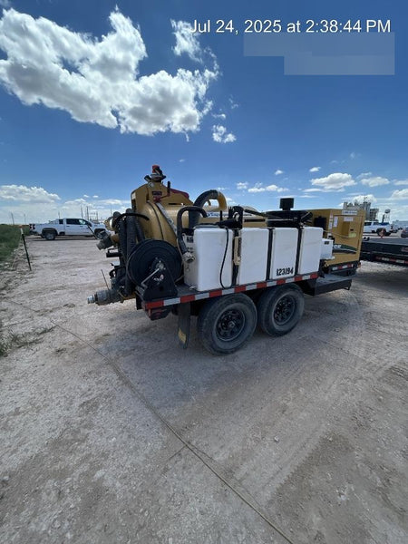 2021 VAC-TRON LP573XDT