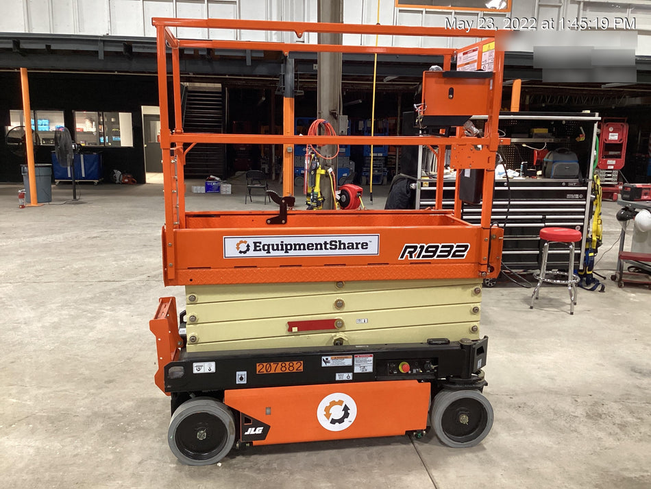 2022 JLG R1932