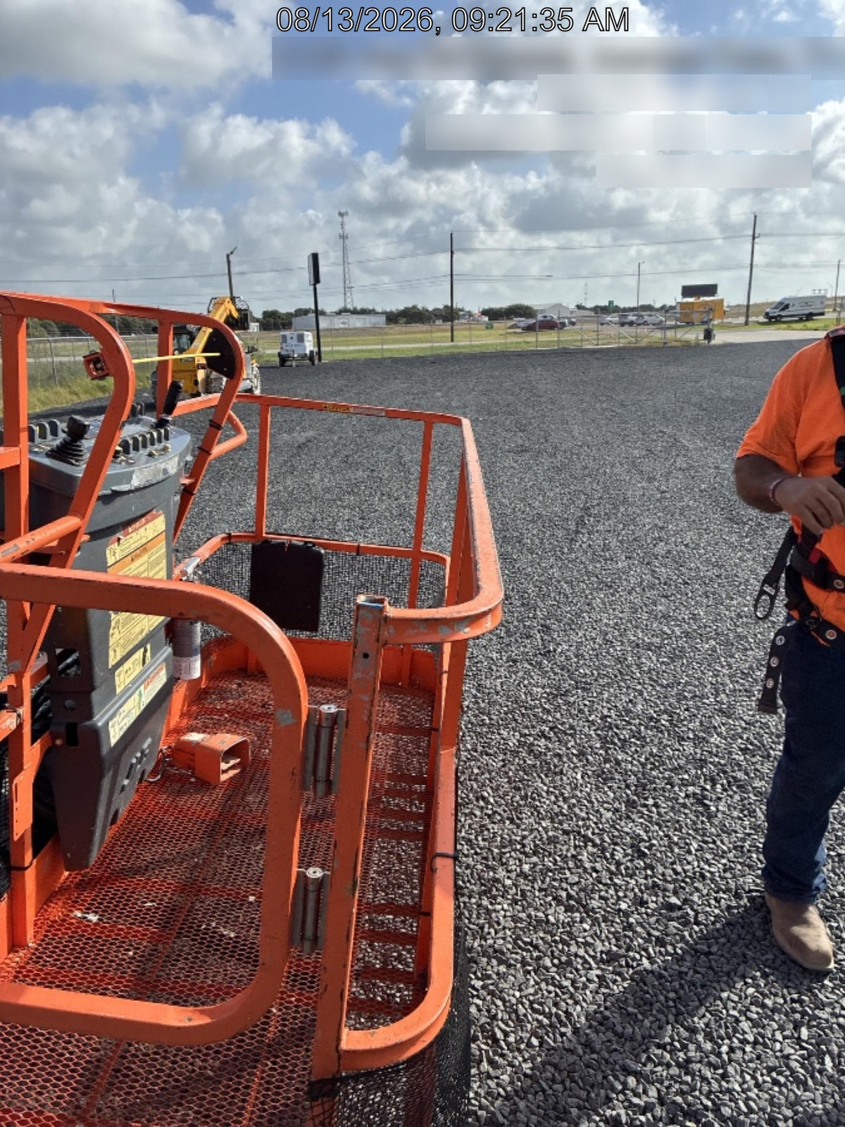 2019 JLG 800AJ