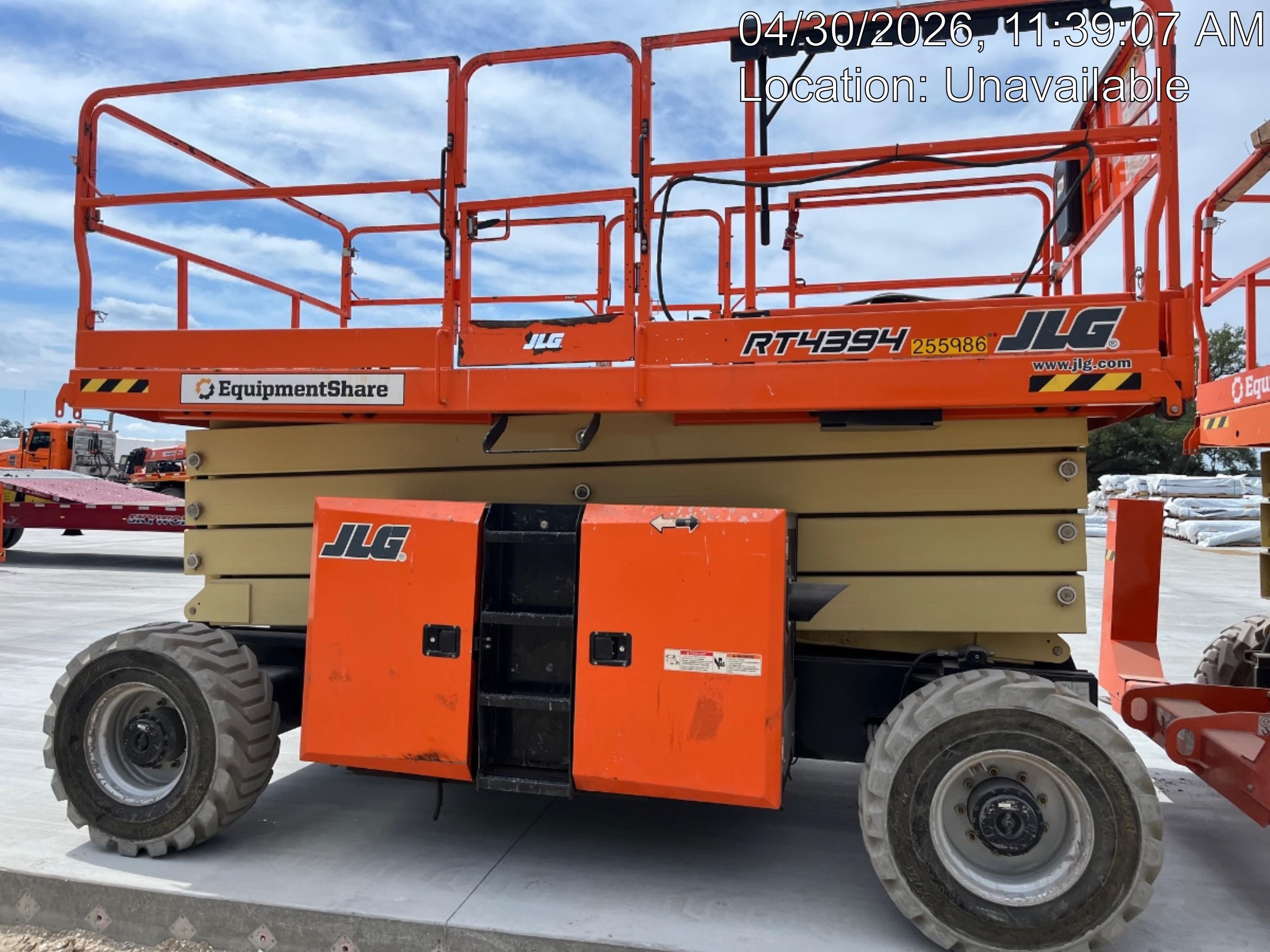 2022 JLG 4394RT