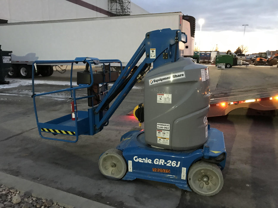 2020 GENIE GR-26J
