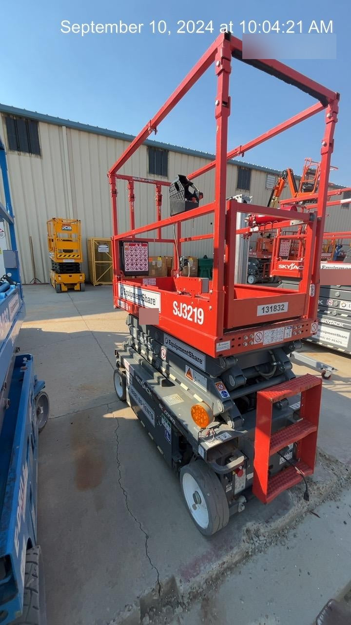 2021 SKYJACK SJ3219