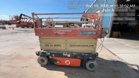 2025 JLG ES3246