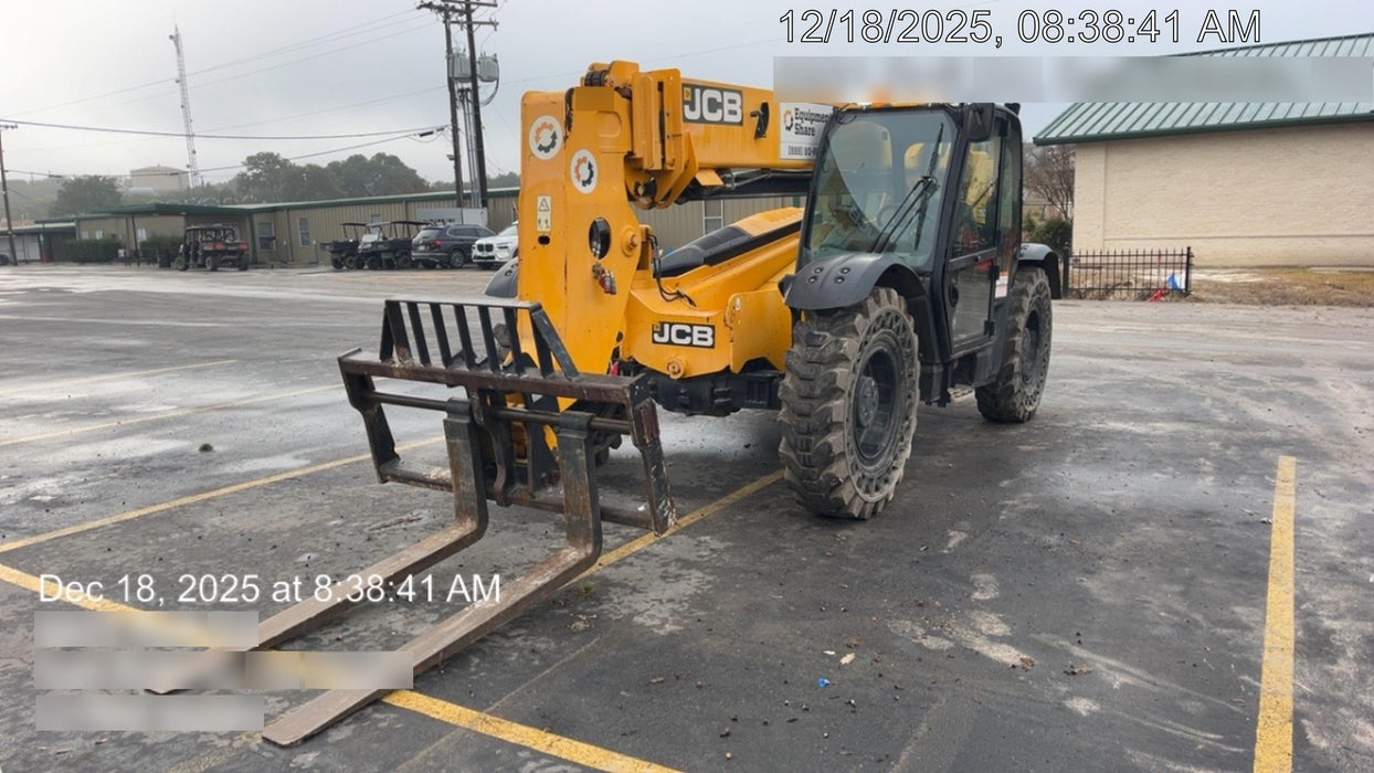 2019 JCB 509-42 JCB 509-42 Enclosed Cab, 74 HP, Solid Tires, Worklights, Beacon, Aux Hydraulics, Lifting Eye w/60" Carriage/60" Forks
