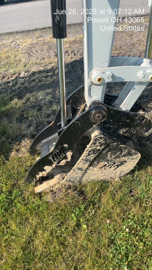 2025 TAKEUCHI TB235-2CR