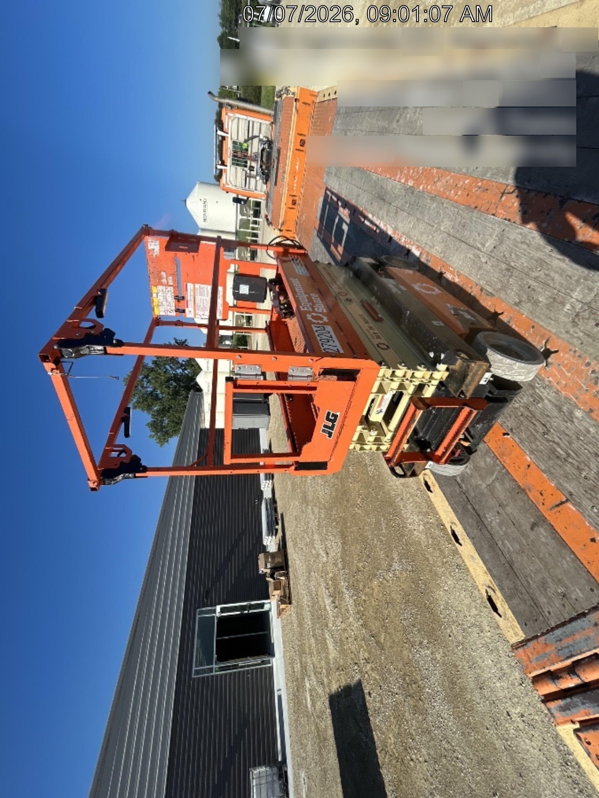 2022 JLG ES1932