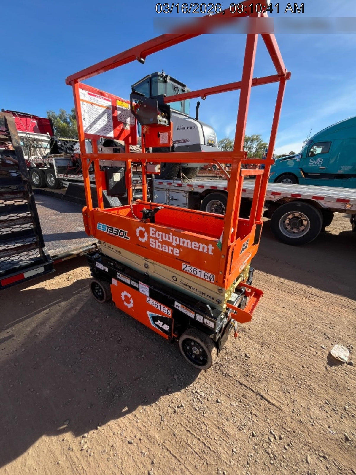 2022 JLG ES1330L