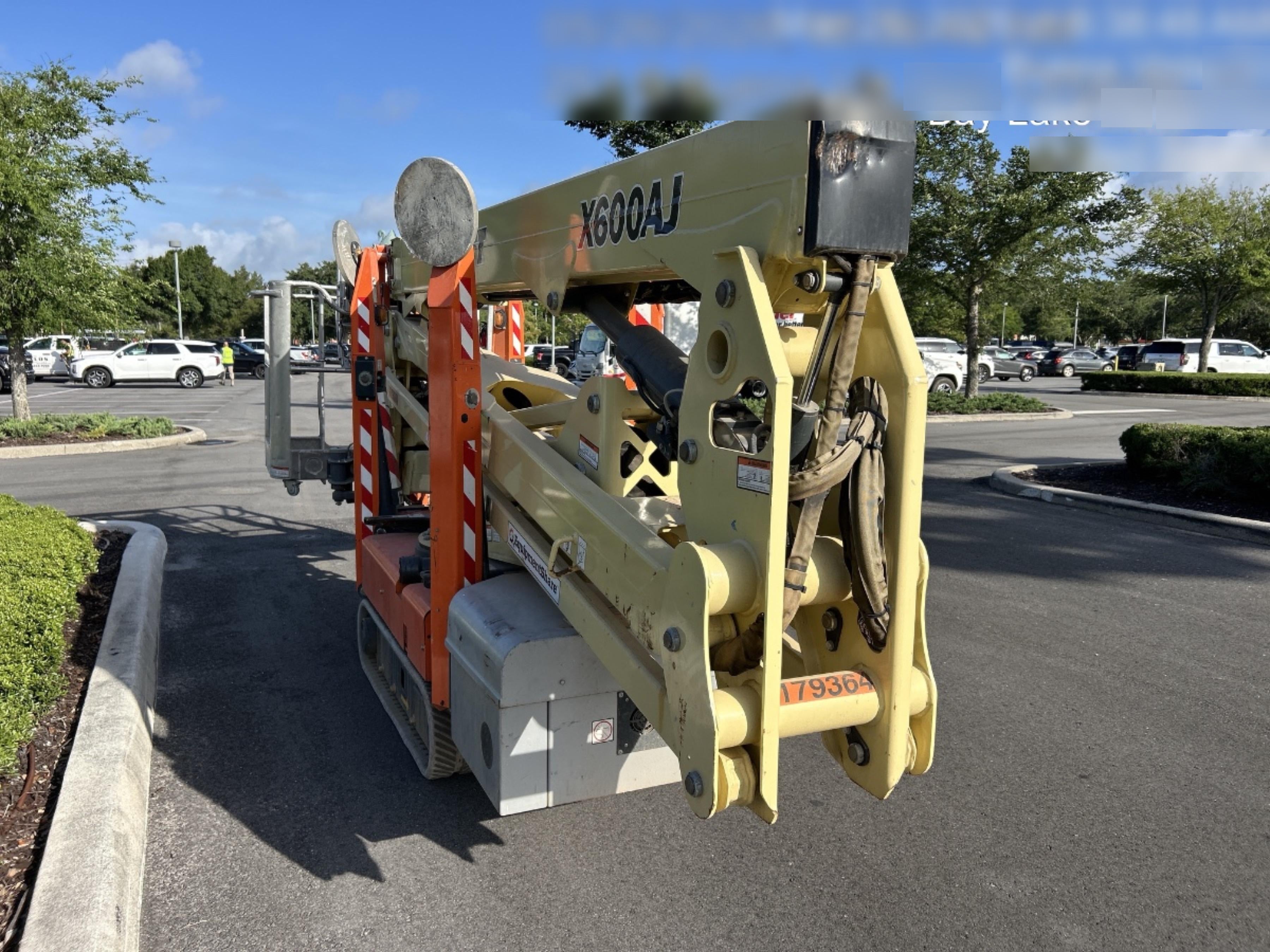 2020 JLG X600AJ