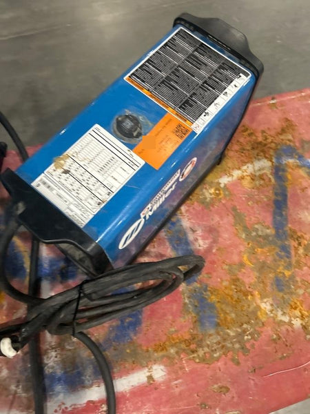 2025 MILLER ELECTRIC Maxstar 210 STR