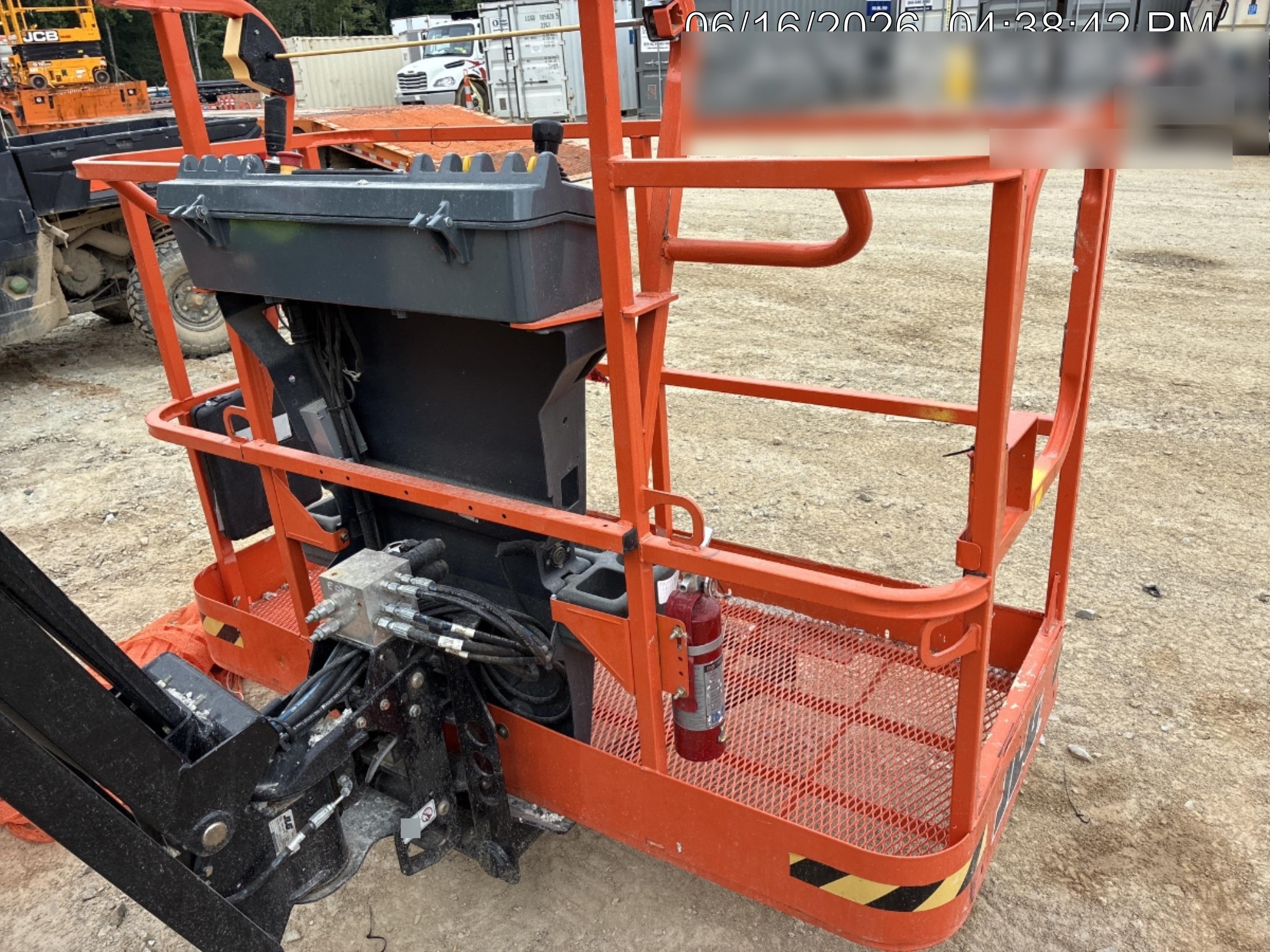 2023 JLG EC600SJ