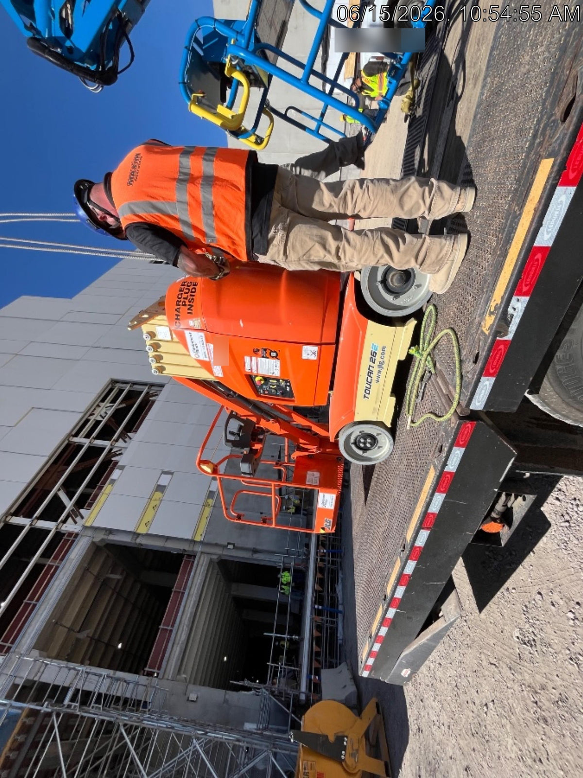 2021 JLG 26E