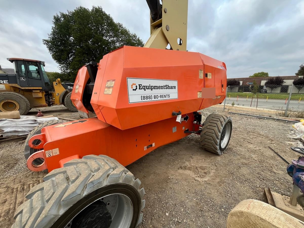 2019 JLG 860SJ