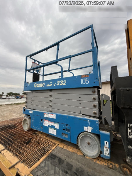 2018 Genie GS-3232 Genie GS3232 Lift w/Folding Rails and Swing Gate