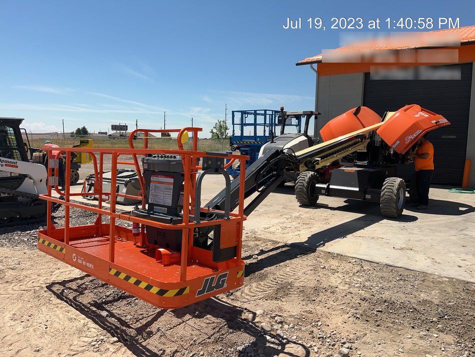 2023 JLG 460SJ
