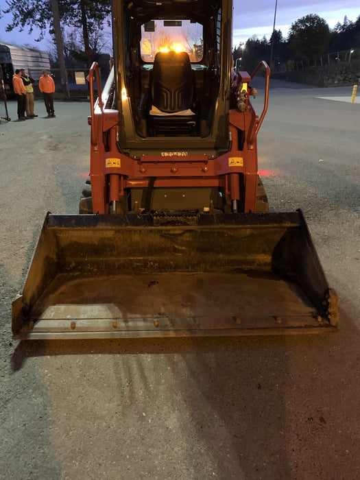 2021 TAKEUCHI TL8R2-CR