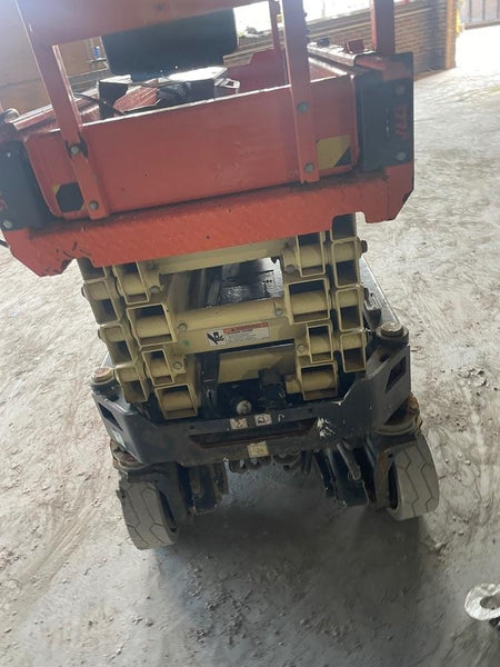 2022 JLG ES1932