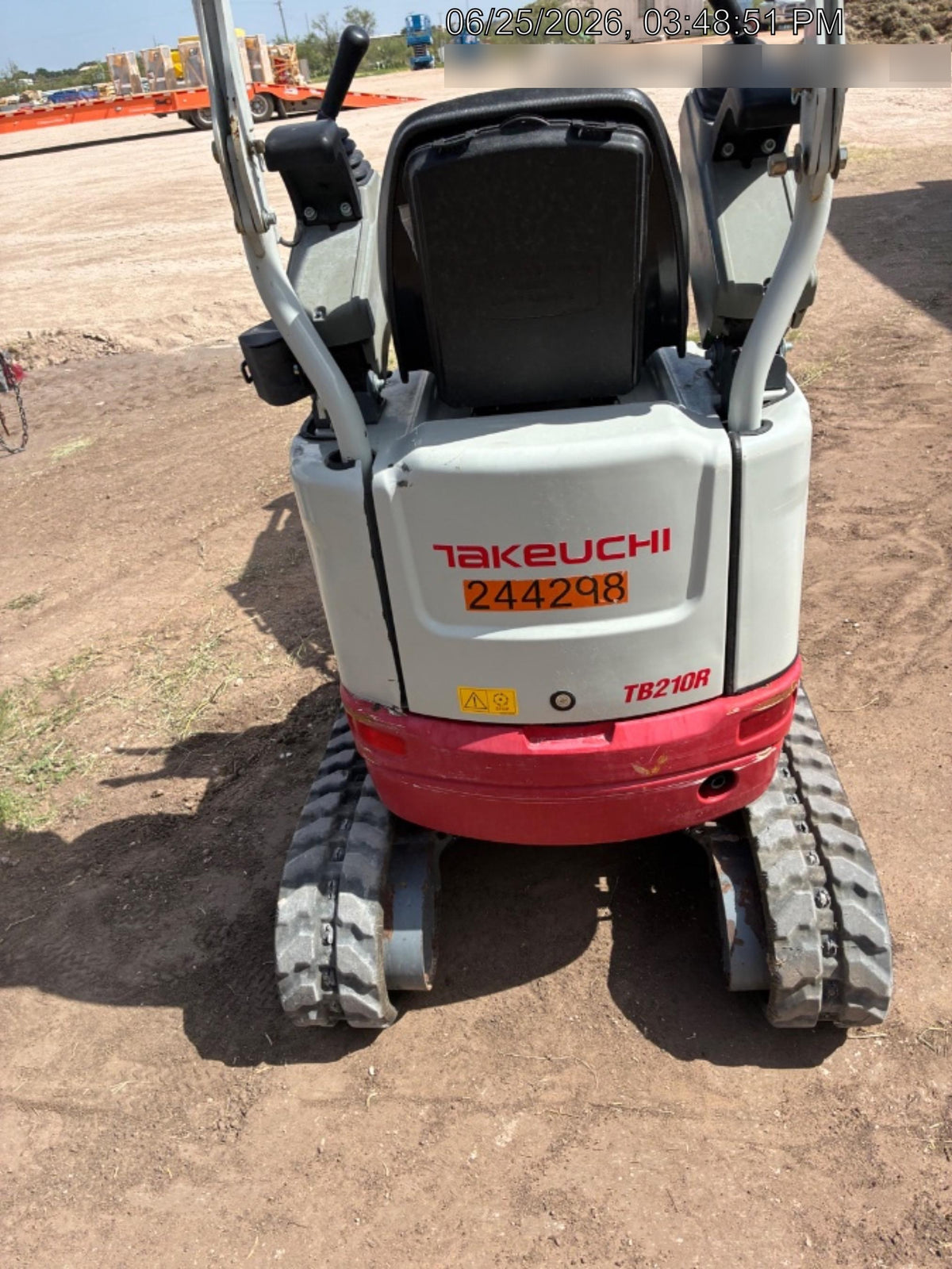 2022 TAKEUCHI TB210R