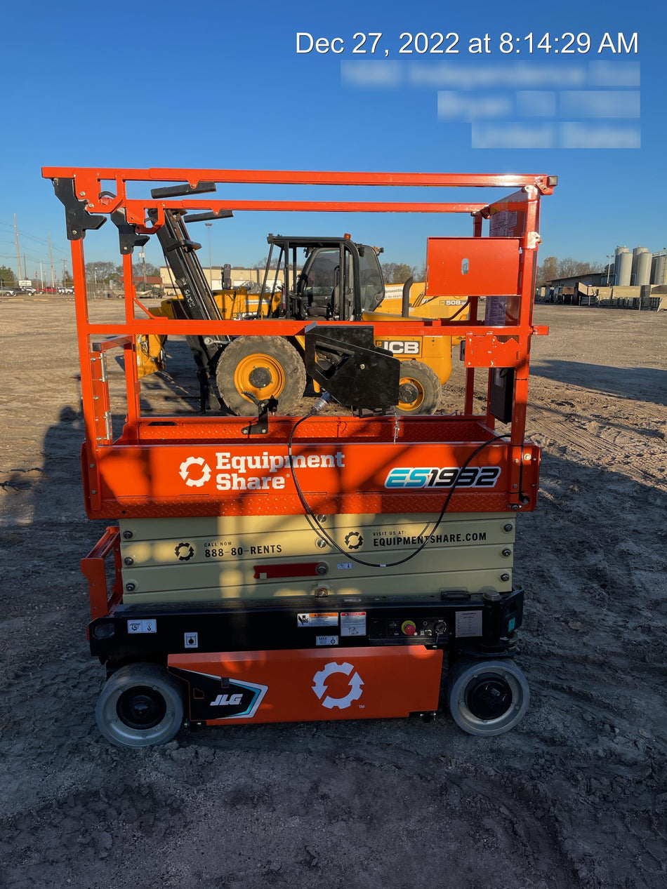 2022 JLG ES1932