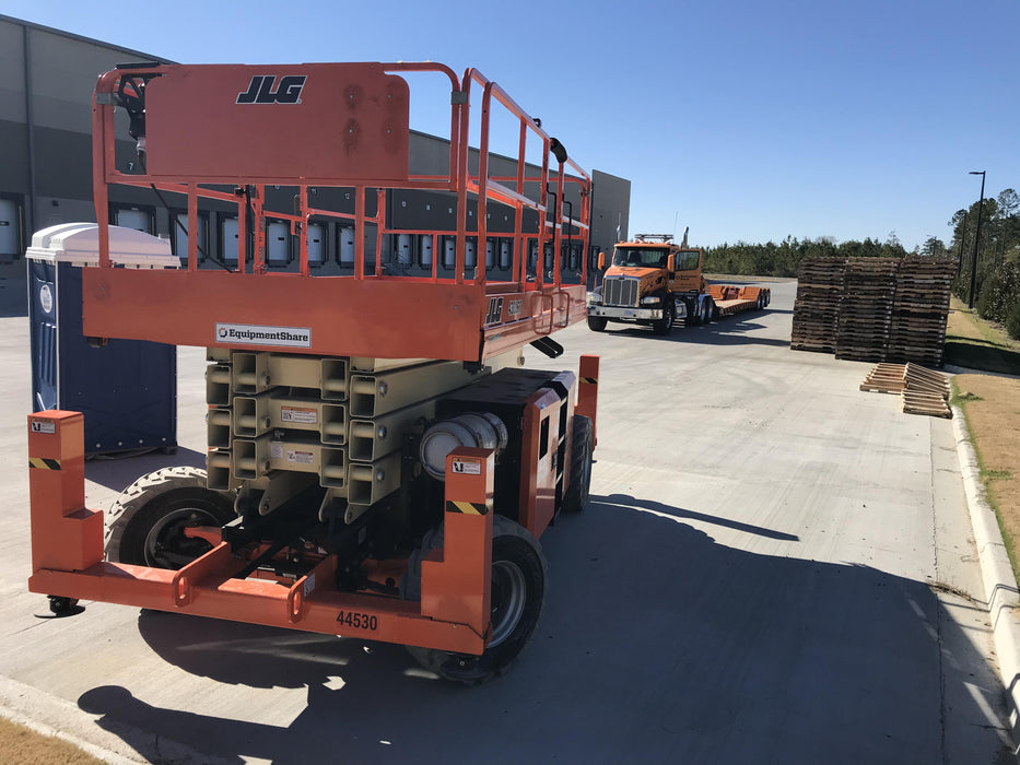 2019 JLG 430LRT