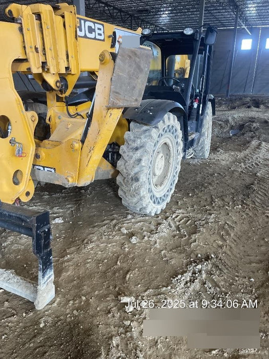 2020 JCB 512-56 Canopy, 74Hp, Solid Tires, Work Lights, Beacon, Aux Hydraulics, Back up Alarm, Lifting Eye, ES Decals