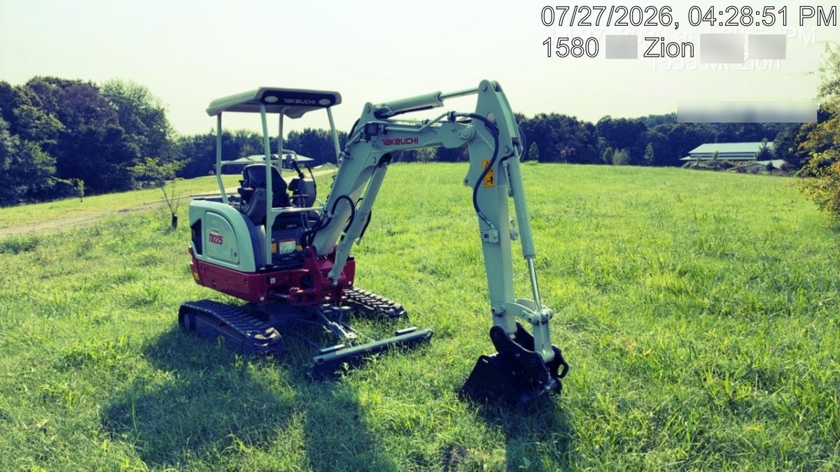 2023 TAKEUCHI TB225R