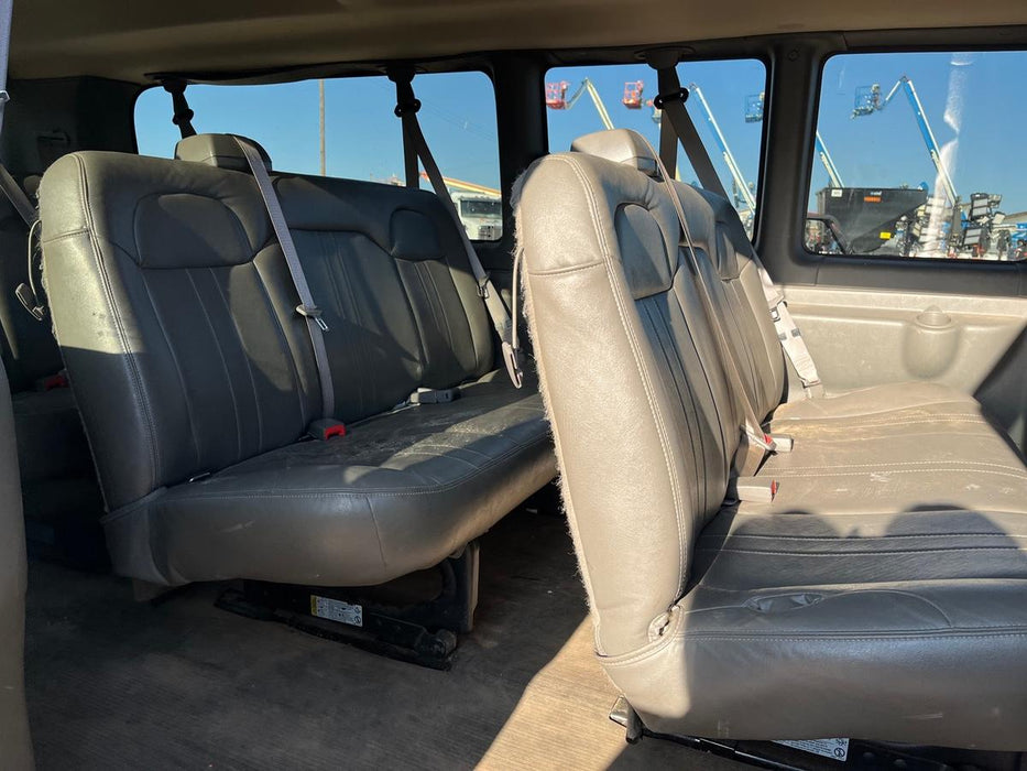 2024 CHEVROLET Express Van - Rental