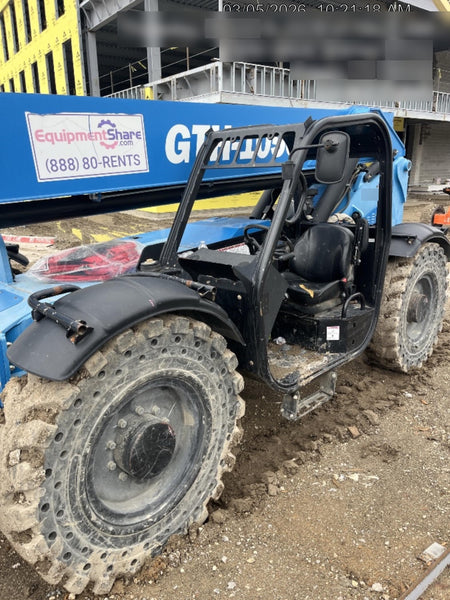 2017 GENIE GTH-1056