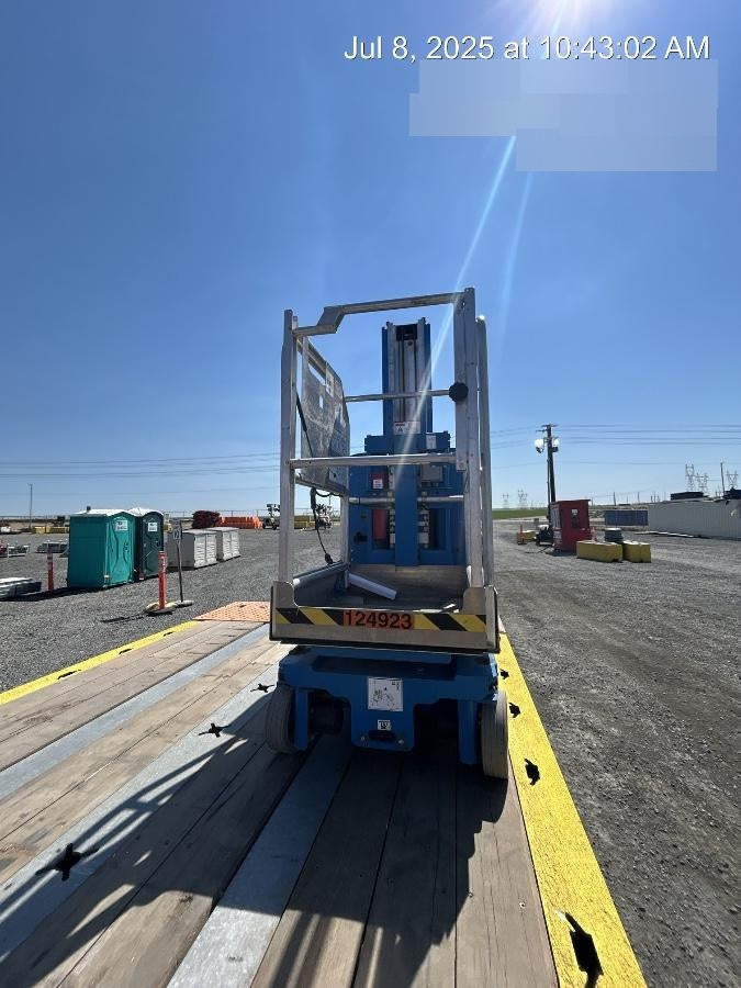 2021 GENIE GR-20