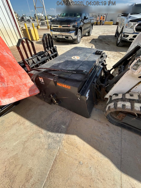2022 TAKEUCHI 48" Pallet Forks - Takeuchi